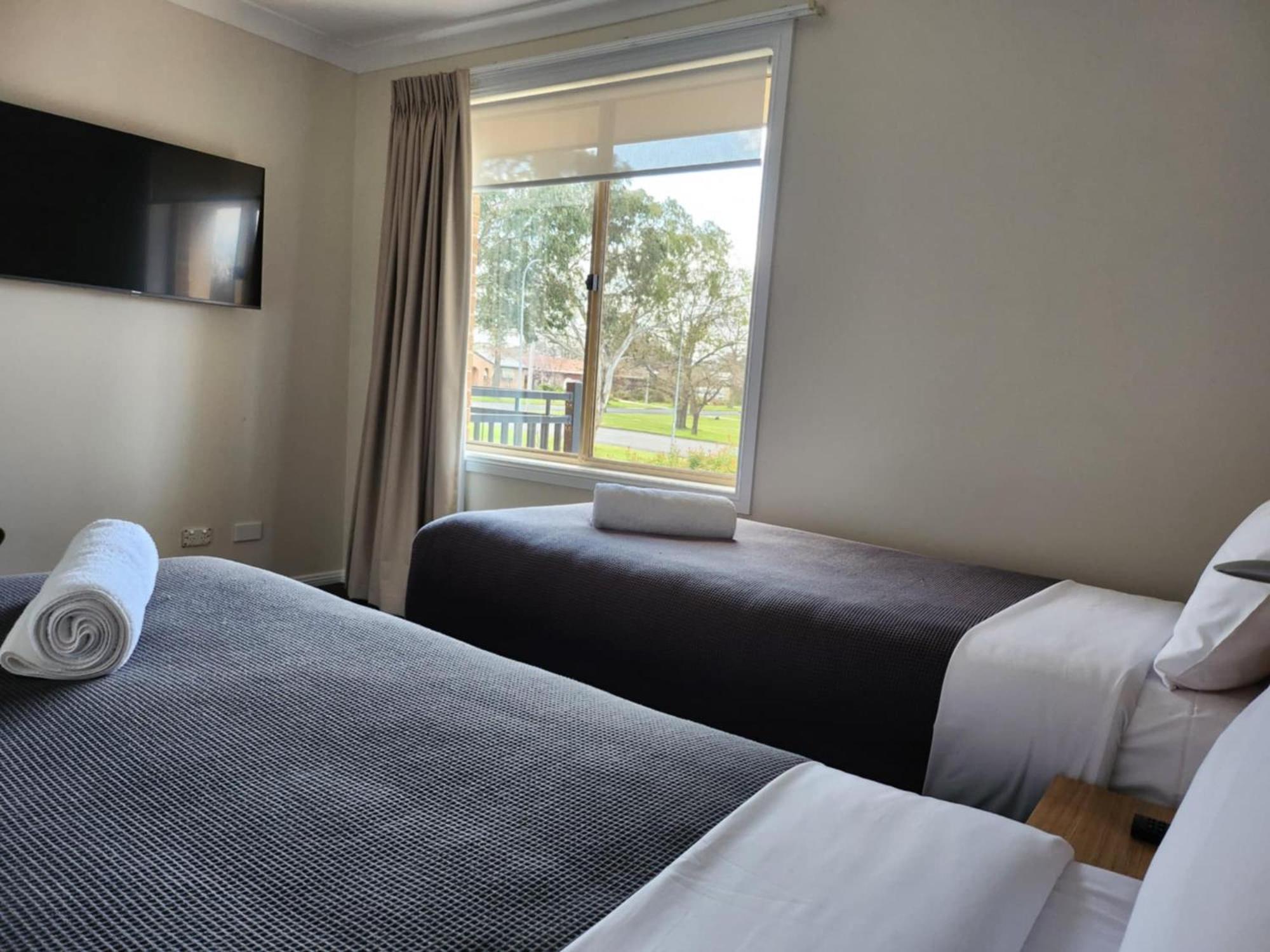 Cootamundra Heritage Motel & Apartments Extérieur photo