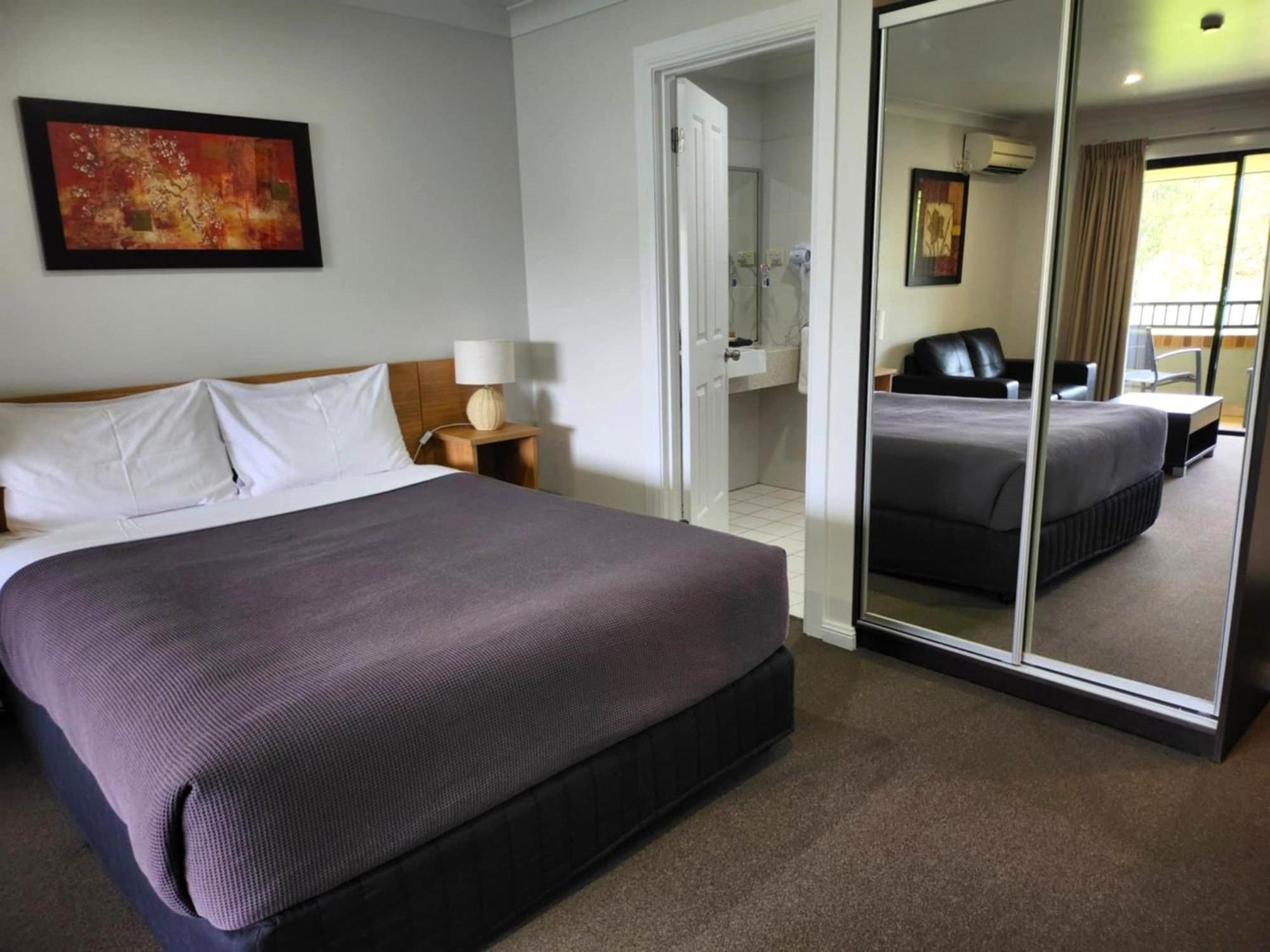 Cootamundra Heritage Motel & Apartments Extérieur photo